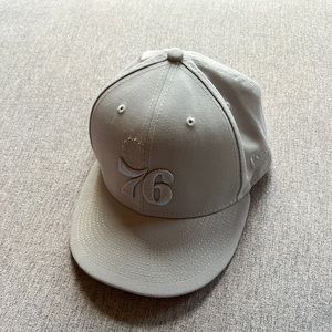 New Era Philadelphia 76ers Fitted Cap